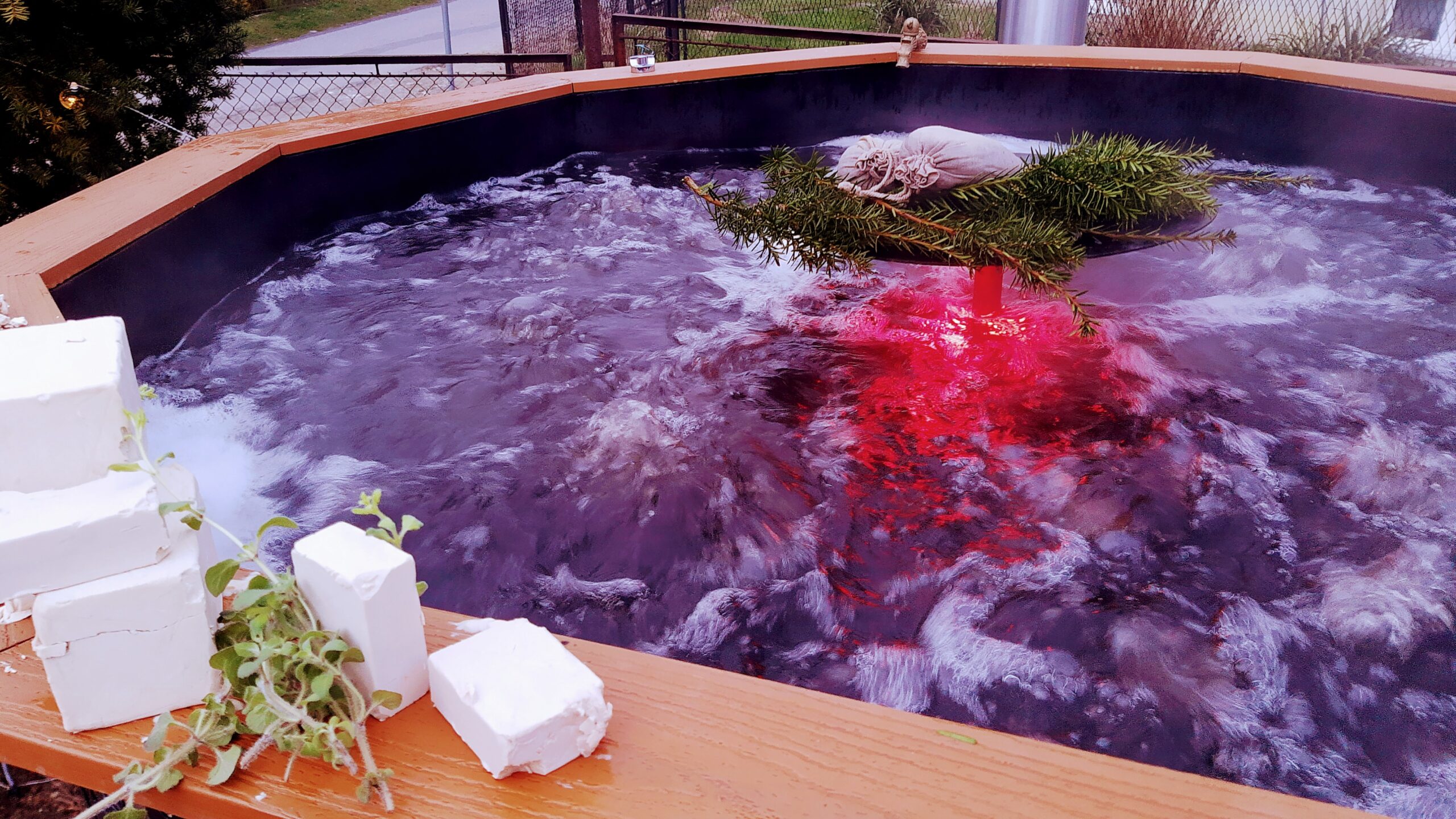 kąpiel drożdżowa w wannie podświetlanej